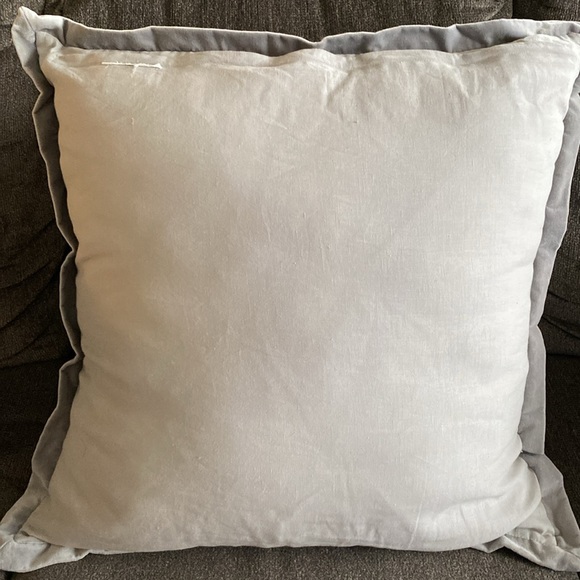 Dinan Wamsutta Vintage 29” Square Linen Decor Bedding Accent Pillow Floral Grey - Picture 6 of 14